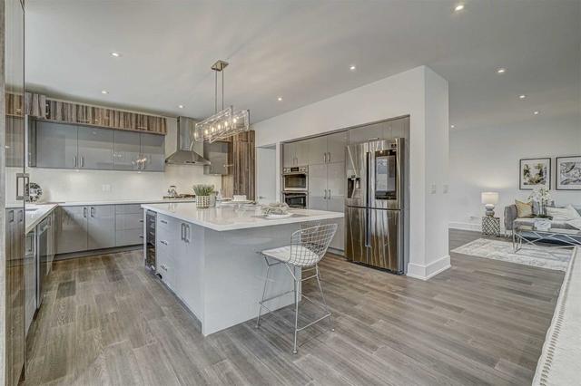 14 Merritt Rd, House detached with 4 bedrooms, 5 bathrooms and 6 parking in Toronto ON | Image 14