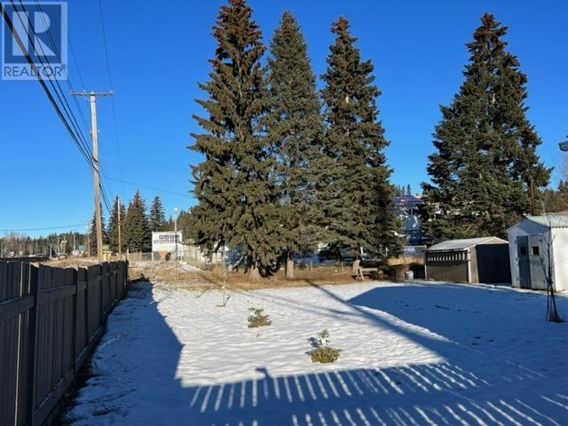 2200 Shady Lane, House detached with 2 bedrooms, 1 bathrooms and null parking in Prince George BC | Image 16
