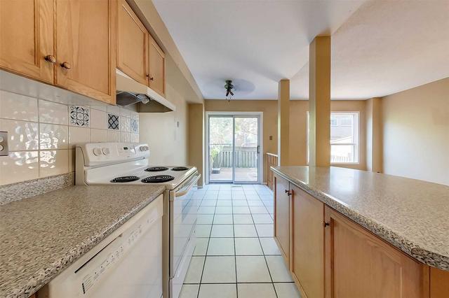 3979 Discovery Crt, House attached with 3 bedrooms, 2 bathrooms and 3 parking in Mississauga ON | Image 21