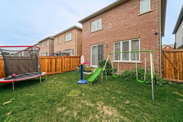 6 Jemima Rd, House detached with 4 bedrooms, 4 bathrooms and 4 parking in Brampton ON | Image 17