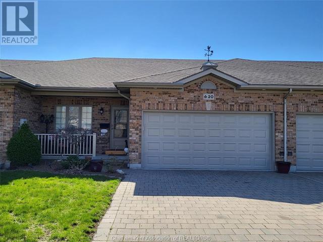 20 Home Place, House attached with 3 bedrooms, 3 bathrooms and null parking in Chatham Kent ON | Image 2
