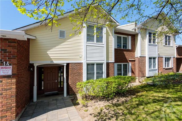 c - 14 Stonehill Court, Condo with 3 bedrooms, 2 bathrooms and 2 parking in Ottawa ON | Image 1