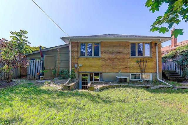 398 Fernleigh Circ N, House detached with 3 bedrooms, 2 bathrooms and 5 parking in Richmond Hill ON | Image 37
