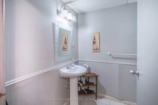 5775 Hemlock St, House semidetached with 3 bedrooms, 2 bathrooms and 5 parking in Niagara Falls ON | Image 17
