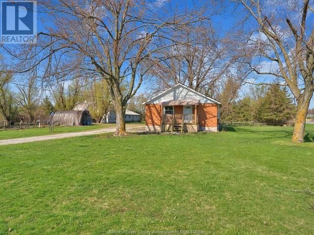 11086 Walker Sideroad, House detached with 4 bedrooms, 1 bathrooms and null parking in Essex ON | Image 5