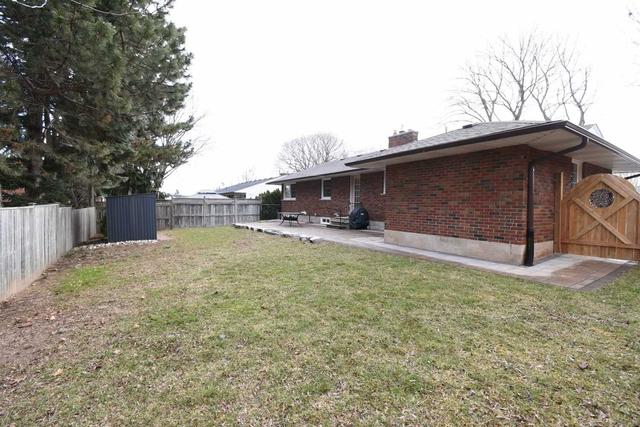 9 Cherrywood Ave, House detached with 3 bedrooms, 2 bathrooms and 7 parking in Grimsby ON | Image 32