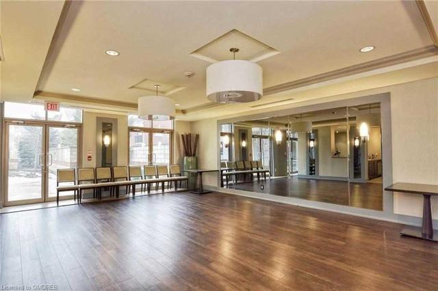1207 - 2391 Central Park Dr, Condo with 1 bedrooms, 1 bathrooms and 1 parking in Oakville ON | Image 3