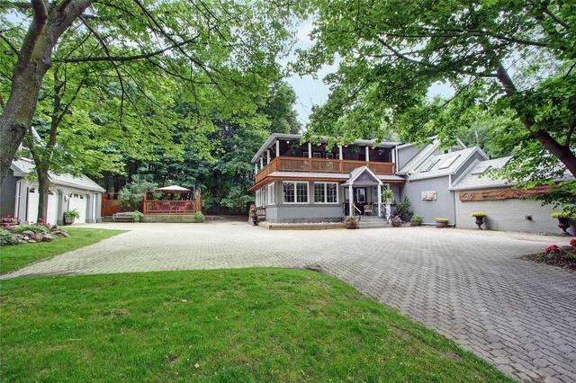 24 Pine Ridge Dr, House detached with 4 bedrooms, 5 bathrooms and 8 parking in Toronto ON | Image 1