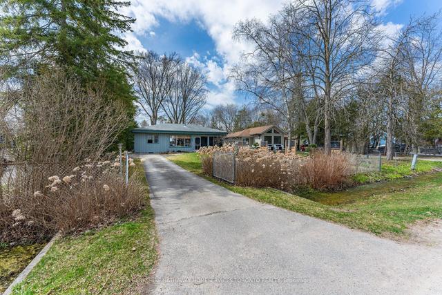 62 Lakeshore Blvd, House detached with 3 bedrooms, 2 bathrooms and 4 parking in Innisfil ON | Image 1