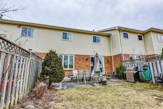 1477 Major Oaks Rd E, House attached with 3 bedrooms, 3 bathrooms and 3 parking in Pickering ON | Image 18