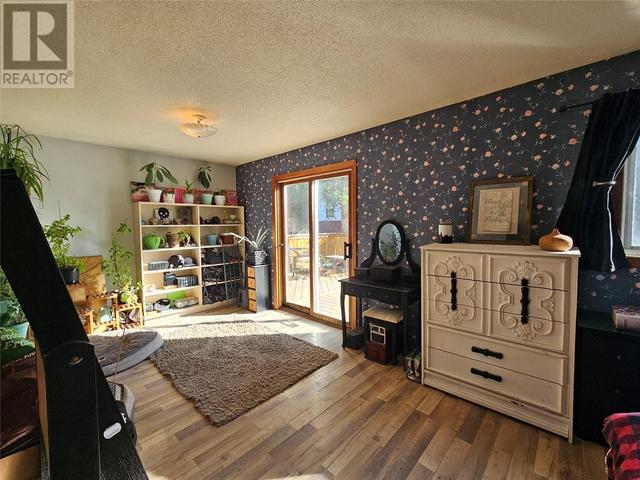 436 Willow Drive, House detached with 2 bedrooms, 1 bathrooms and null parking in Tumbler Ridge BC | Image 10