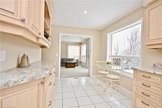 15 Frontier Ave, House detached with 3 bedrooms, 3 bathrooms and 4 parking in Orillia ON | Image 23