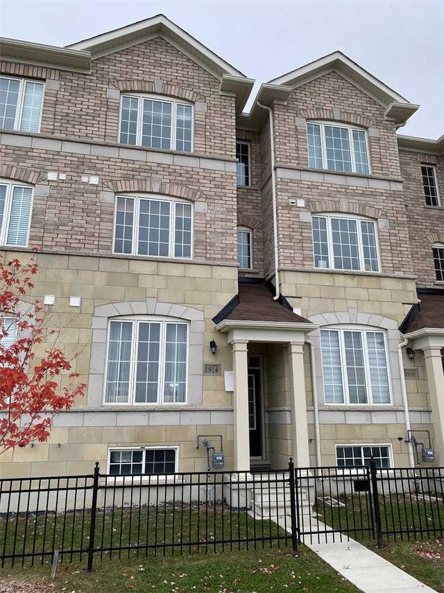 1914 Donald Cousens Pkwy, House attached with 3 bedrooms, 4 bathrooms and 2 parking in Markham ON | Image 12
