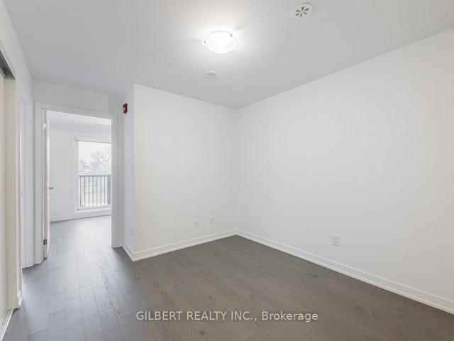 10 - 10 Marquette Ave, Townhouse with 3 bedrooms, 2 bathrooms and 1 parking in Toronto ON | Image 7