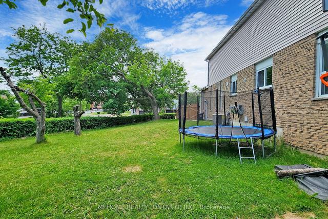 53 Wayside Ave, House attached with 4 bedrooms, 5 bathrooms and 5 parking in Toronto ON | Image 24