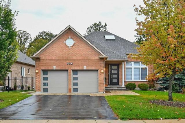 936 Shadrach Dr, House detached with 2 bedrooms, 3 bathrooms and 6 parking in Newmarket ON | Image 1