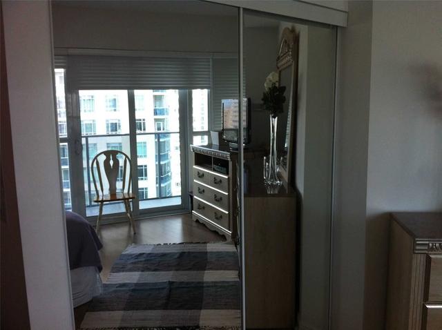 1808 - 60 Absolute Ave, Condo with 2 bedrooms, 2 bathrooms and 1 parking in Mississauga ON | Image 10