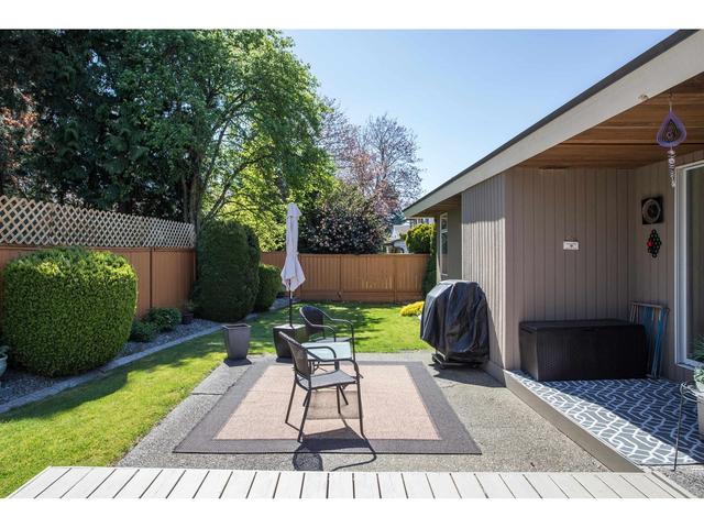 1840 140a Street, House detached with 3 bedrooms, 2 bathrooms and 4 parking in Surrey BC | Image 34
