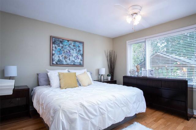 125 Eastville Ave, House detached with 3 bedrooms, 3 bathrooms and 5 parking in Toronto ON | Image 3