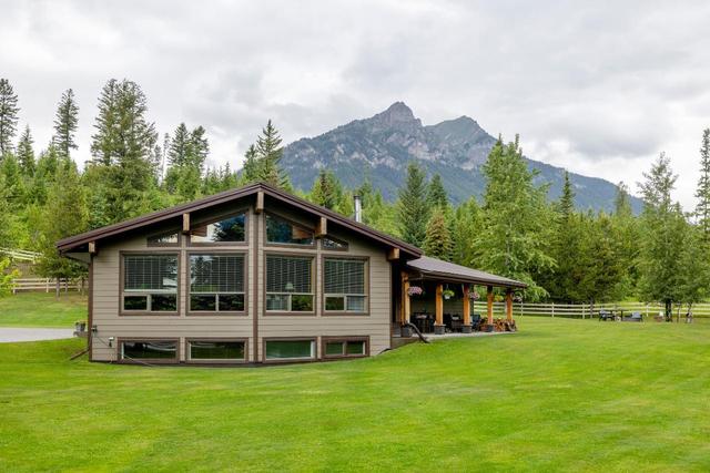 3000 Balmer Drive, House detached with 4 bedrooms, 3 bathrooms and null parking in Elkford BC | Image 36