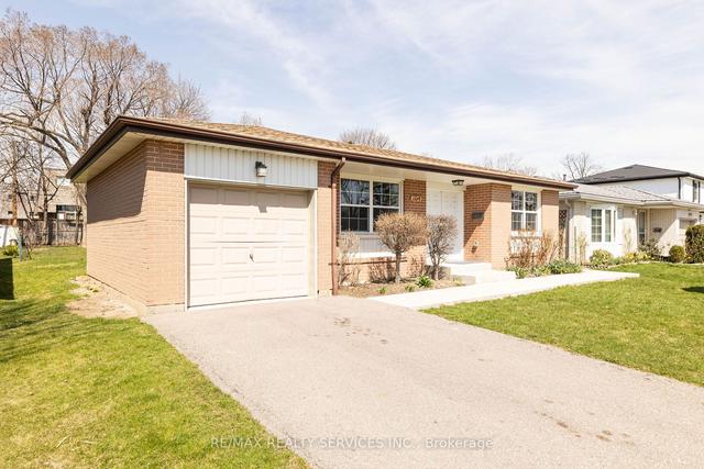 104 Brookland Dr, House detached with 3 bedrooms, 2 bathrooms and 3 parking in Brampton ON | Image 23