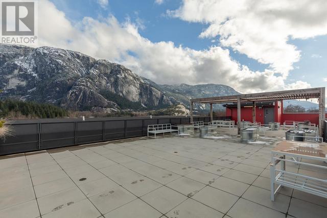 302 - 37762 Third Avenue, House attached with 2 bedrooms, 2 bathrooms and 1 parking in Squamish BC | Image 37