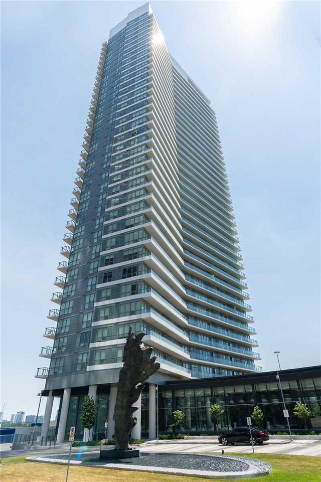 503 - 117 Mcmahon Dr, Condo with 2 bedrooms, 2 bathrooms and 1 parking in Toronto ON | Image 1
