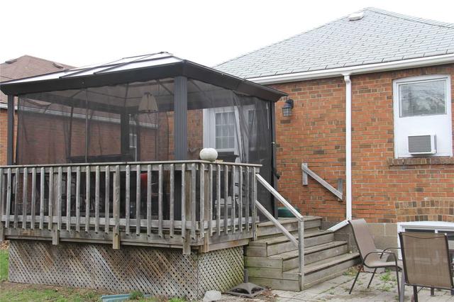 447 O'connor Dr, House detached with 2 bedrooms, 2 bathrooms and 2 parking in Toronto ON | Image 2