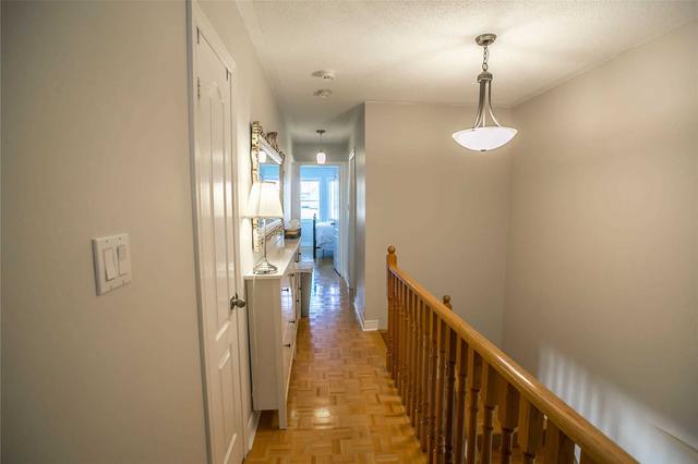 37 Sarno St, House semidetached with 3 bedrooms, 4 bathrooms and 3 parking in Vaughan ON | Image 11