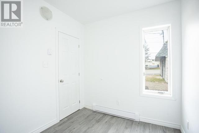 1206 Gore St, House detached with 4 bedrooms, 1 bathrooms and null parking in St. Joseph ON | Image 22