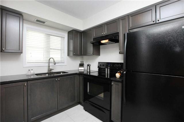 409 - 70 Baycliffe Cres, Condo with 2 bedrooms, 2 bathrooms and 1 parking in Brampton ON | Image 9