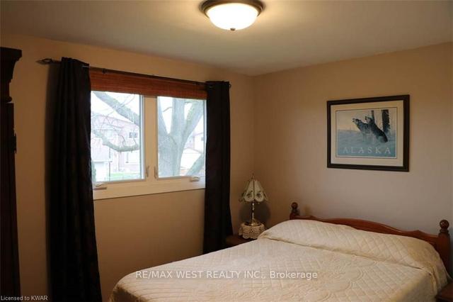 7094 Casey St, House detached with 3 bedrooms, 2 bathrooms and 1 parking in Niagara Falls ON | Image 10