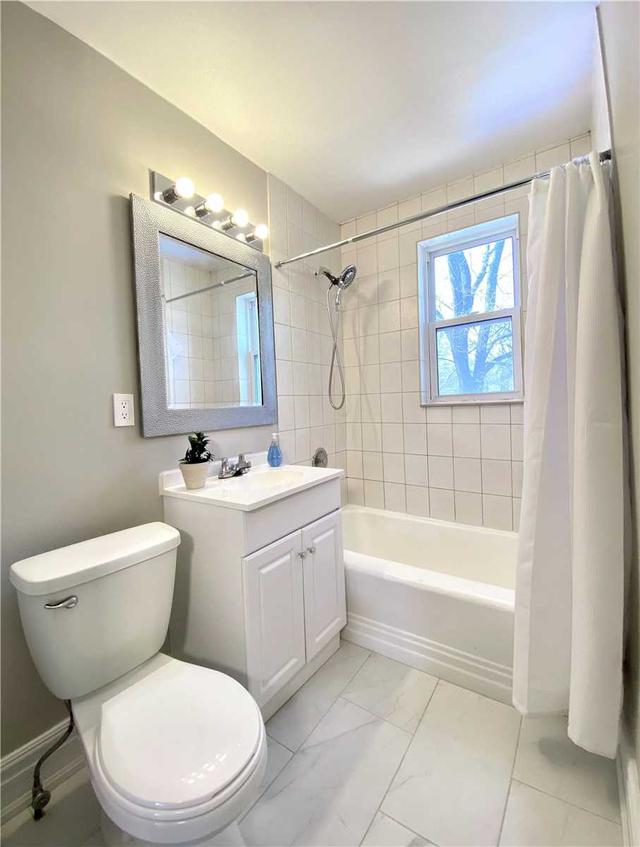 3312 Bathurst St, House attached with 2 bedrooms, 1 bathrooms and 2.5 parking in Toronto ON | Image 13