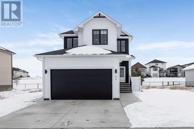 85 Sunwood Crescent Sw, House detached with 4 bedrooms, 3 bathrooms and 5 parking in Medicine Hat AB | Image 1