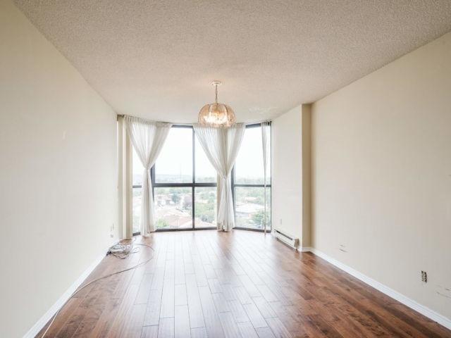 1001 - 4235 Sherwoodtowne Blvd, Condo with 3 bedrooms, 3 bathrooms and 1 parking in Mississauga ON | Image 15