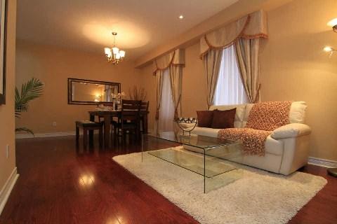 81 Prince Of Wales Dr, House detached with 4 bedrooms, 4 bathrooms and 4 parking in Markham ON | Image 2