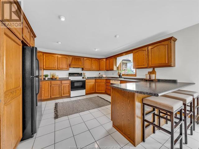 5818 Bagley, House detached with 3 bedrooms, 2 bathrooms and null parking in LaSalle ON | Image 17