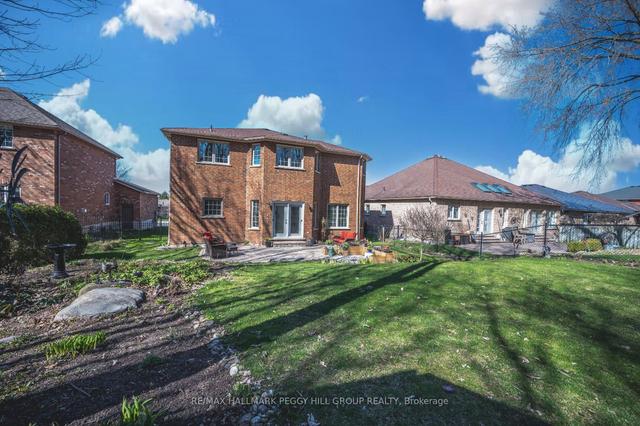 21 Crimson Ridge Rd, House detached with 4 bedrooms, 3 bathrooms and 4 parking in Barrie ON | Image 11