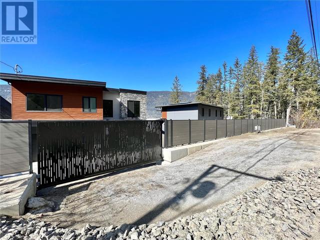 8546 97a Highway, House detached with 5 bedrooms, 3 bathrooms and 5 parking in North Okanagan F BC | Image 50