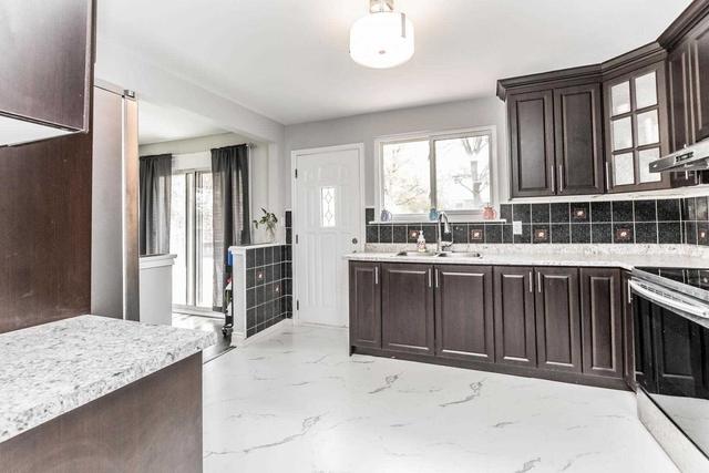 731 Balmoral Dr, House detached with 3 bedrooms, 2 bathrooms and 6 parking in Brampton ON | Image 28