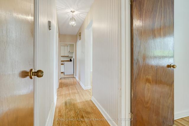 1 Delabra St, House detached with 3 bedrooms, 2 bathrooms and 2 parking in Toronto ON | Image 5