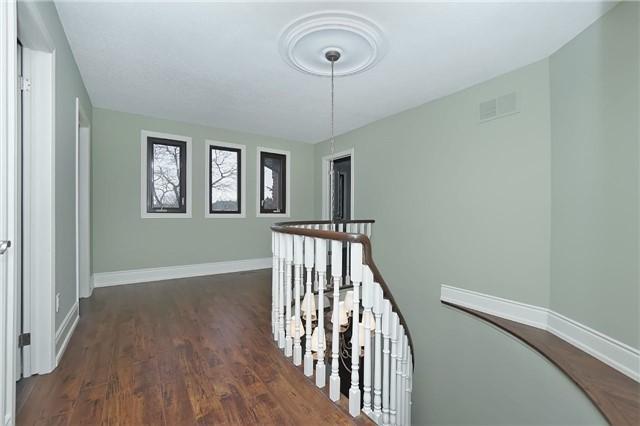 1376 Bishopstoke Way, House detached with 4 bedrooms, 4 bathrooms and 2 parking in Oakville ON | Image 11
