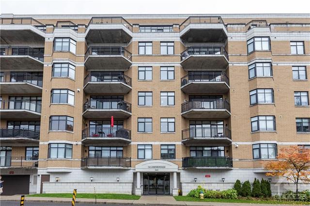 Welcome to the Lanesborough, a beautiful six storey Domicile building well located and close to all amenities downtown living has to offer! | Image 1