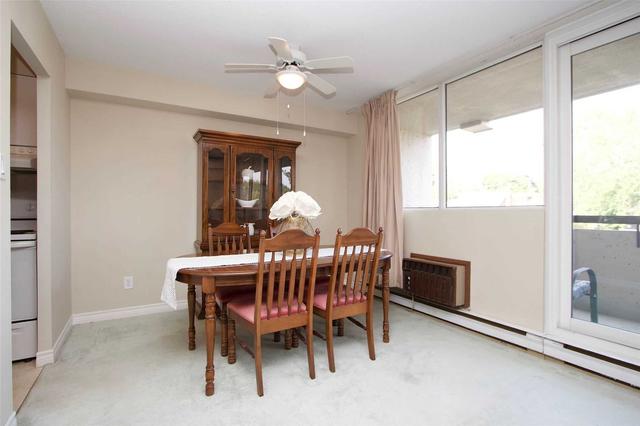 306 - 120 Elgin St W, Condo with 2 bedrooms, 1 bathrooms and 1 parking in Oshawa ON | Image 5