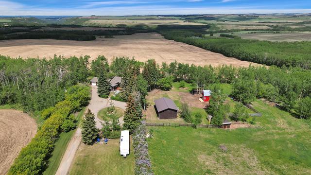 30 - 26352a Township Road 382, House detached with 5 bedrooms, 3 bathrooms and 3 parking in Red Deer County AB | Image 3