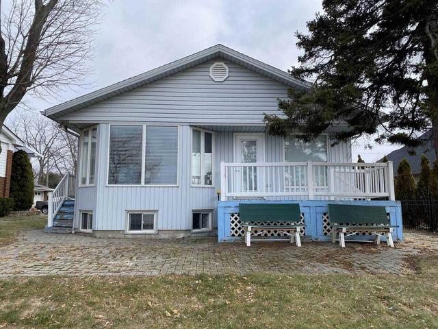 998 Front Rd N, House detached with 2 bedrooms, 3 bathrooms and 7 parking in Amherstburg ON | Image 20