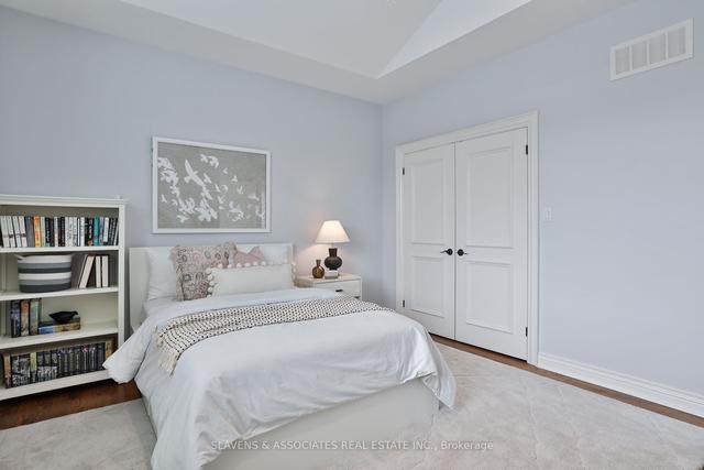 550 Cranbrooke Ave, House detached with 4 bedrooms, 5 bathrooms and 4 parking in Toronto ON | Image 21
