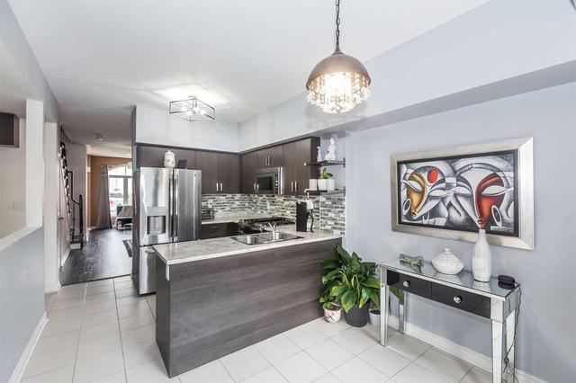 unit 4 - 3 Eaton Park Lane, House attached with 4 bedrooms, 4 bathrooms and 2 parking in Toronto ON | Image 23
