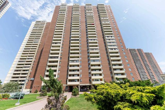 908 - 5 Massey Sq, Condo with 2 bedrooms, 1 bathrooms and 0 parking in Toronto ON | Image 1