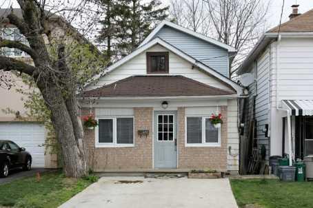 97 Sixteenth St, House detached with 4 bedrooms, 1 bathrooms and 1 parking in Toronto ON | Image 1